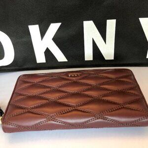 DKNY Donna Karan Gansevoort Quilted Plum Leather Zip Around Wallet